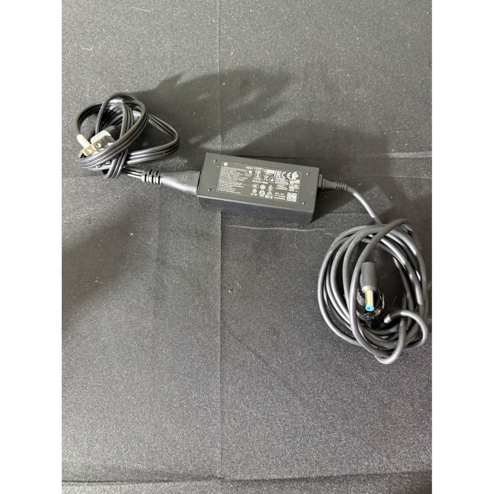 HP AC Adapter 45W OS Black Excellent TPN-LA15 L25296-001 Blue Tip Charger